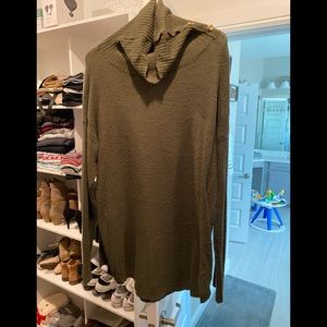 Olive green sweater, medium, magnolia boutique